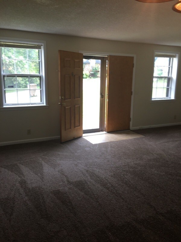 Foto del edificio - Spacious 2 Bedroom