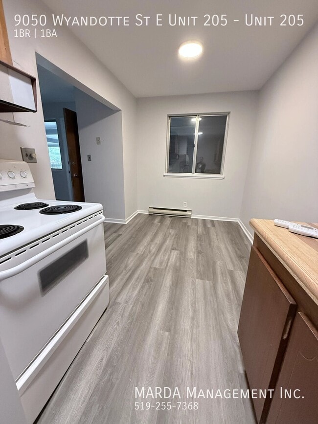 Photo du bâtiment - 9050 Wyandotte St E
