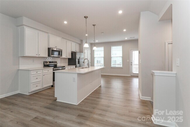 Foto del edificio - 5038 Springarn Ct