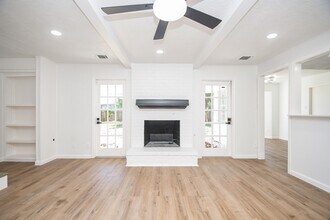 Building Photo - 7703 Braesridge Ct