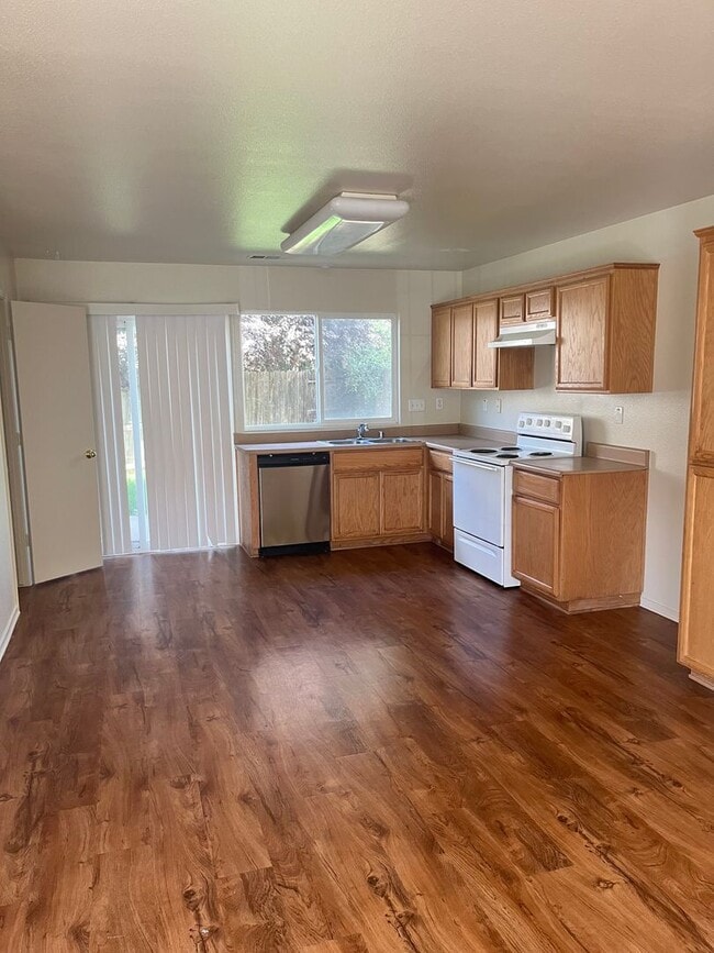 Photo - 3 bedroom 2 bath Home in Merced