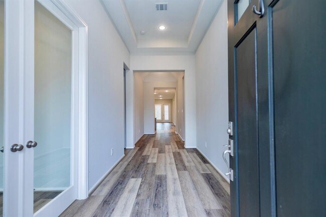 Foto del edificio - 30103 Aralia Dr