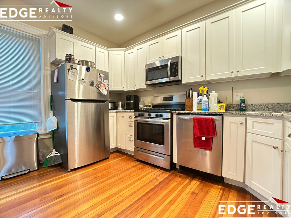 Foto principal - 25 Sparhawk St