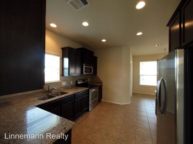 Building Photo - 5411 Southern Belle Dr