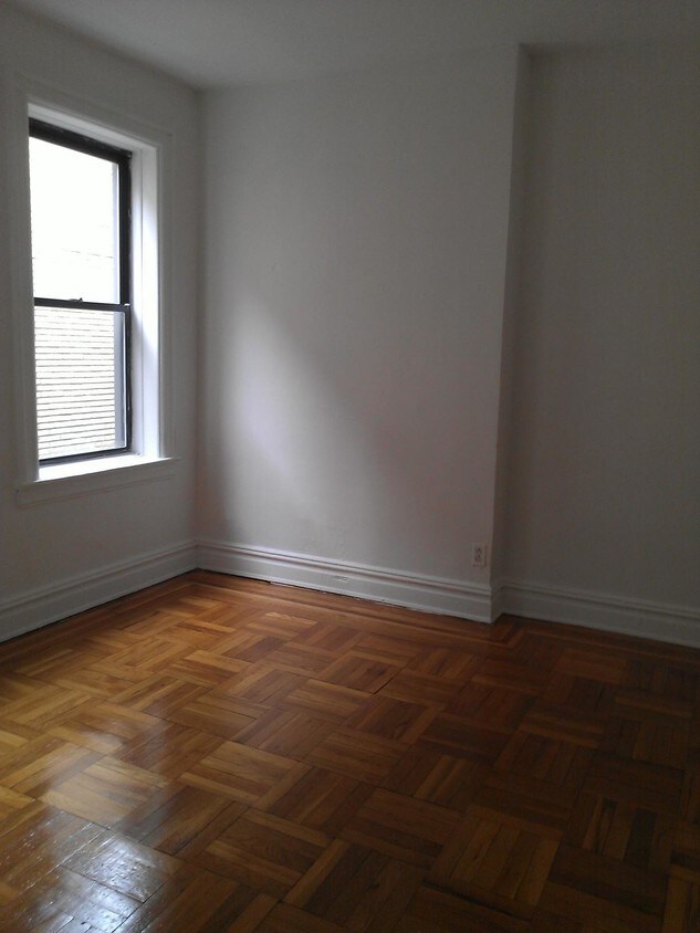 Primary Photo - 6401 Boulevard E