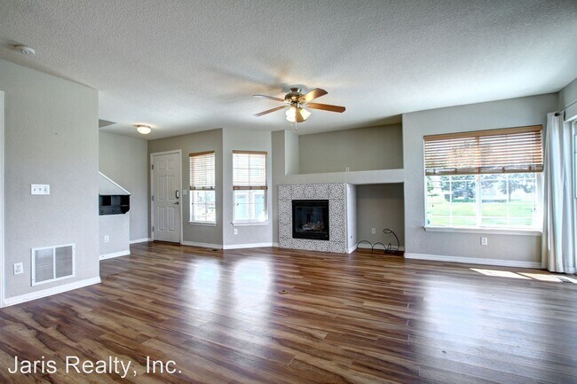 Foto del edificio - 2 br, 2.5 bath House - 2331 Cutters Circle...