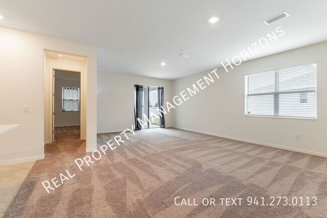 Foto del edificio - 2632 89th St Cir E