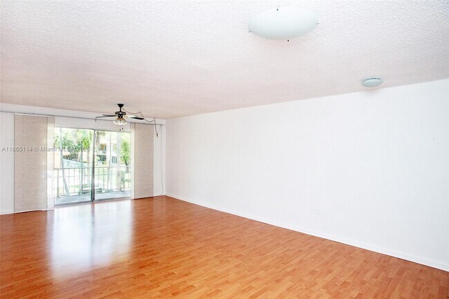 Foto del edificio - 13700 SW 62nd St