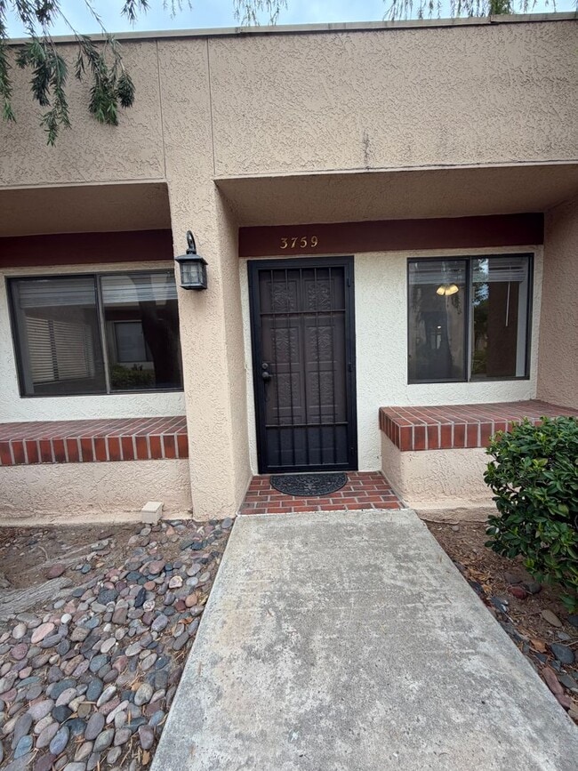 Building Photo - 3759 E Edison St