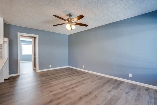 Interior Photo - 6407 10th Ave