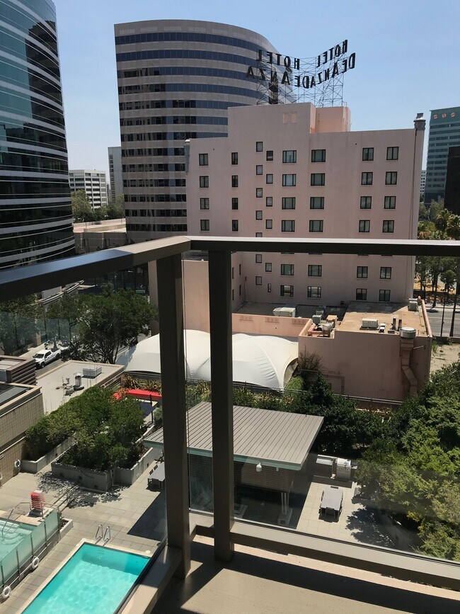 vista desde el balcón - 38 N Almaden Blvd