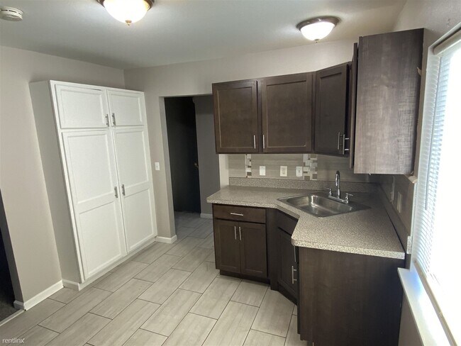 Building Photo - 3 br, 2 bath House - 8268 Hudson Ave