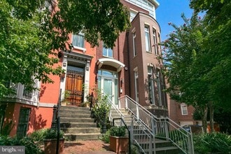 Building Photo - 1209 O St NW