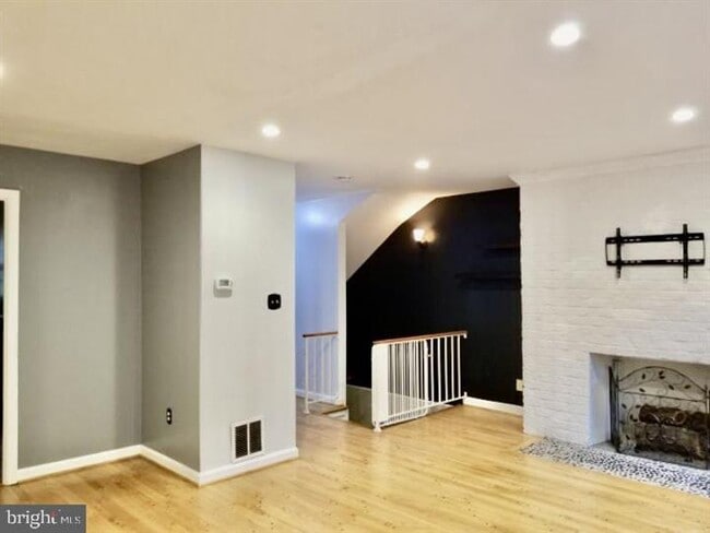 Photo - Charming 3-Bedroom Rental in Falls Church with 2 Full Baths and Spacious Layout! Apartment