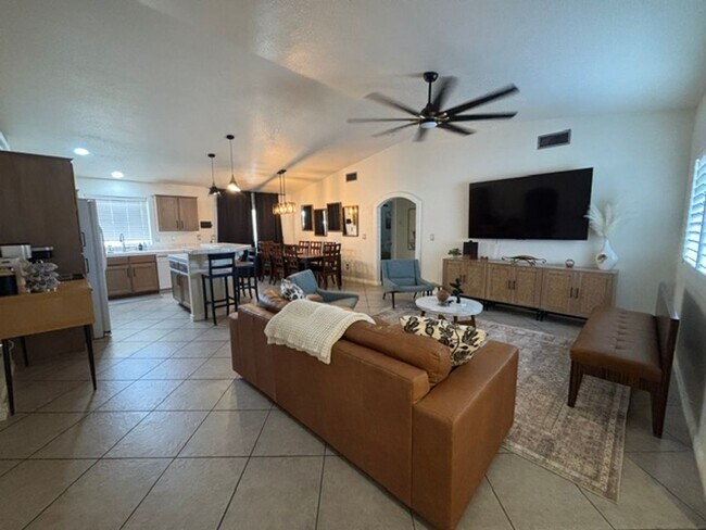 Foto del edificio - 3030 Kiowa Blvd S