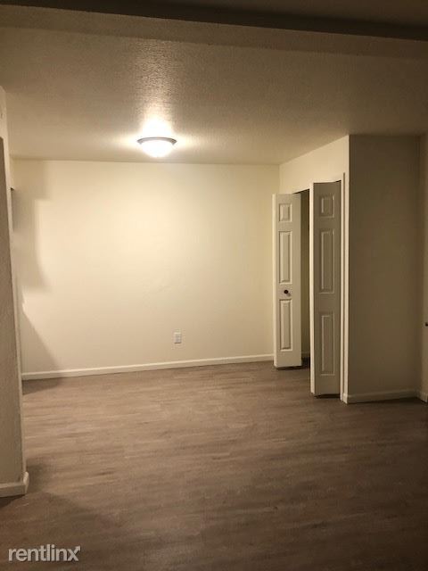 Foto del edificio - 424 W Franklin Ave