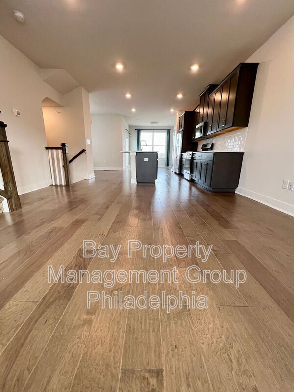 Building Photo - 801 Pecan Rd