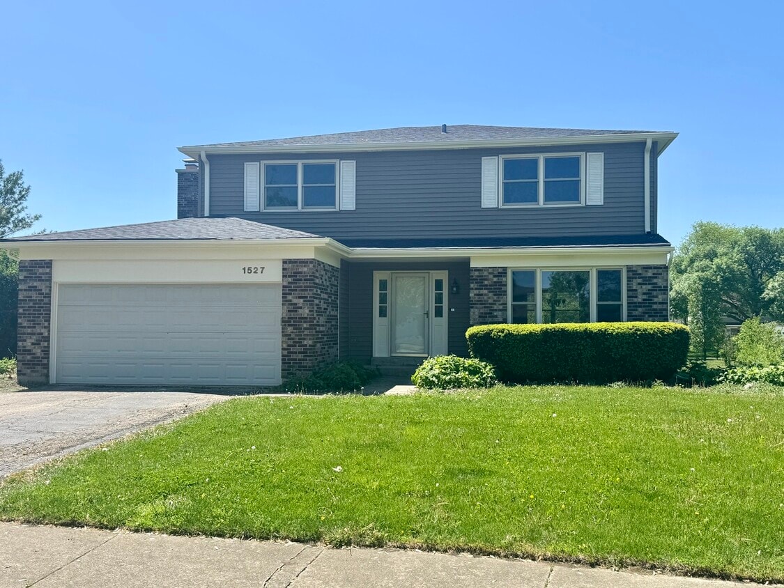 Primary Photo - 1527 Windsor Ct