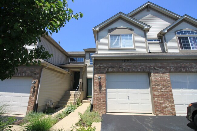 Foto del edificio - 1025 Woodview Ct