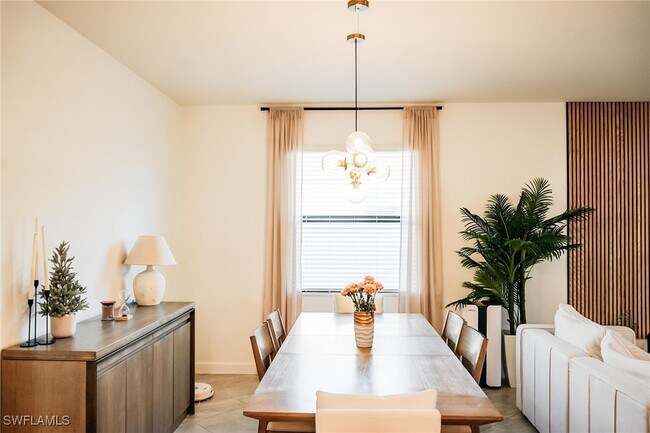 Foto del edificio - 14470 Secret Garden Cove