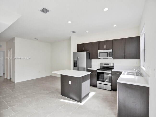 Foto del edificio - 3436 W 111th Pl