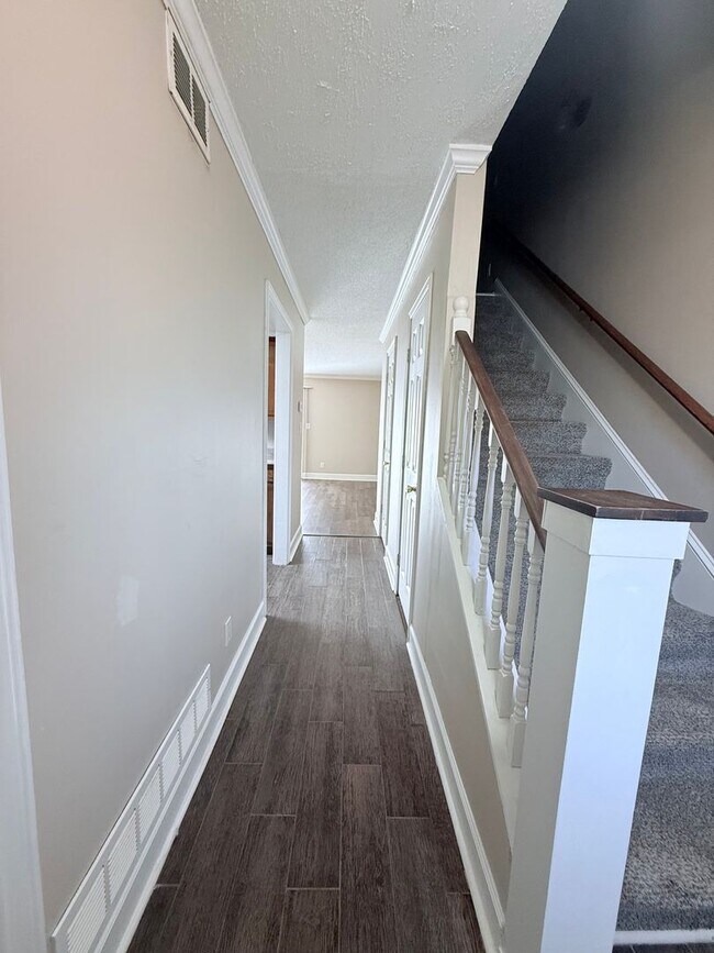 Foto del edificio - 3730 Old Flowery Branch Rd
