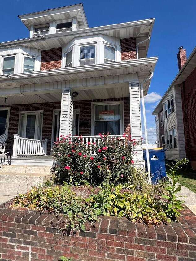 Foto principal - Charming Home in Wilson School District