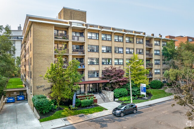 Building Photo - Terrace Gardens