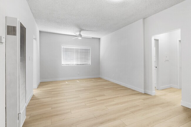 Foto del edificio - 2623 West Blvd