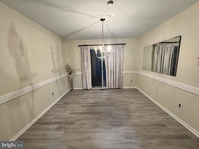 Foto del edificio - 4741 River Rd