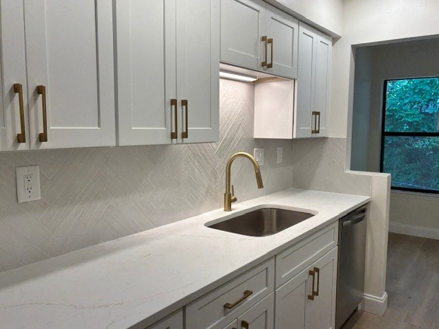 Cocina completamente renovada con encimeras de cuarzo. - 2206 Huntingdon Chase