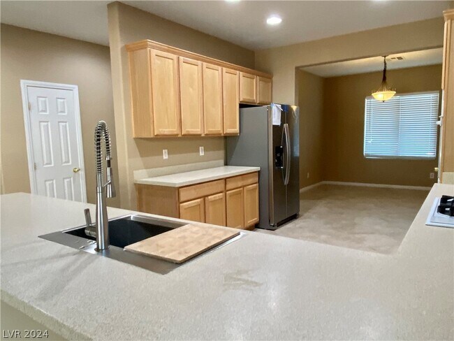 Building Photo - 3458 Ridge Meadow St