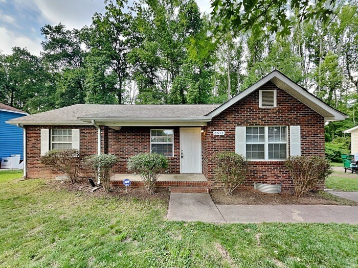 Foto principal - 6613 Cool Water Ct