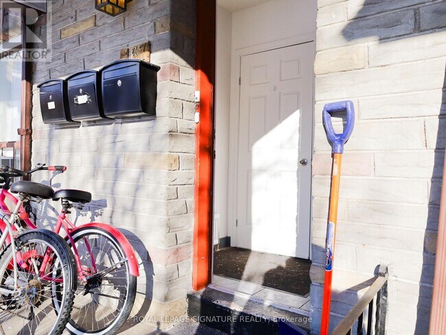 Photo du bâtiment - 167 Westmount Ave