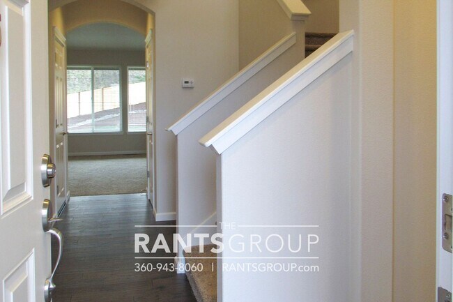 Foto del edificio - 4 br, 2.5 bath House - 844 Natalee Jo St SE