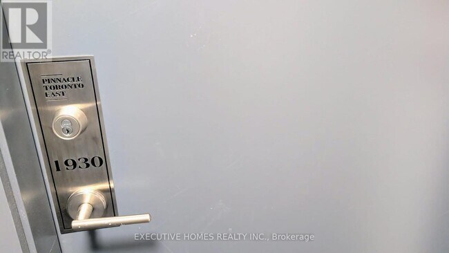 Photo du bâtiment - 3270 Sheppard Ave E