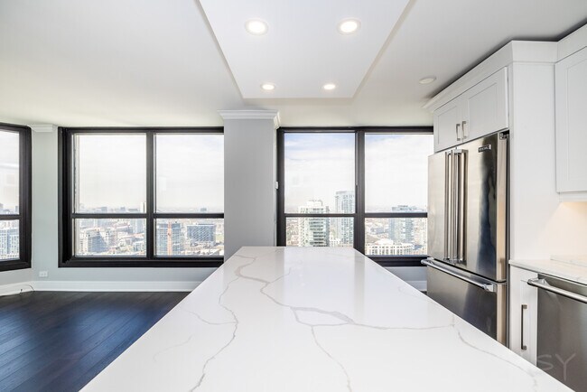 Foto del edificio - 1030 N State St