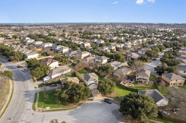 Building Photo - 1305 Caras Cv