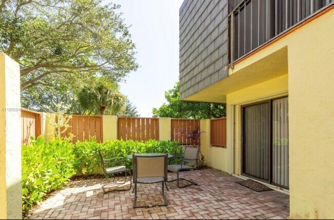 Foto del edificio - 3102 SE Brook St