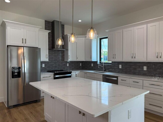 Foto del edificio - 2129 W Pine St