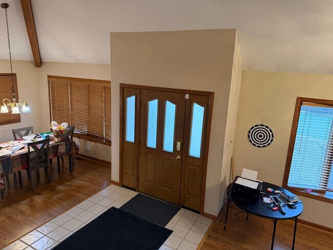 Foto del edificio - 229 Shea Dr