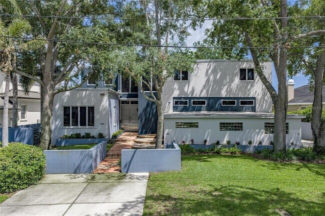 Foto del edificio - 838 Monterey Blvd NE