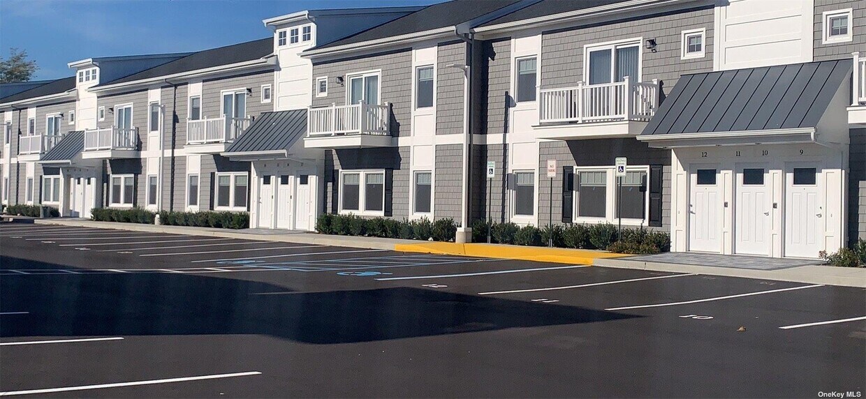 Foto principal - 515 Jackson Ave