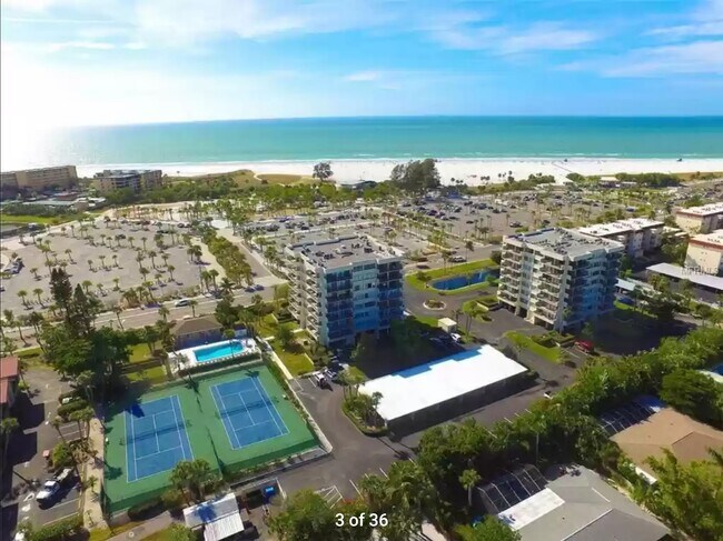 Foto del edificio - 1055 Beach Rd