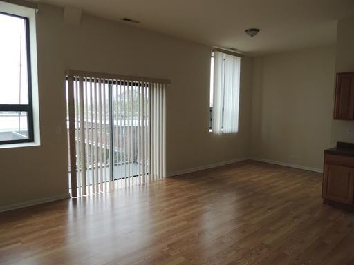 Foto del edificio - 2451 W Howard St