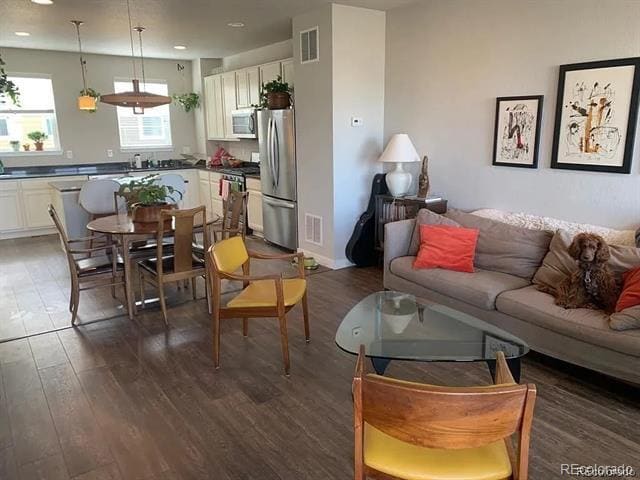 Foto del edificio - 618 E Hinsdale Ave