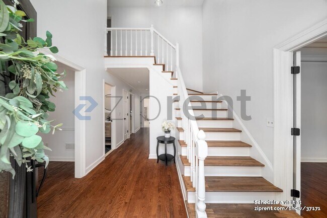 Foto del edificio - 4990 Sawgrass Pl NW