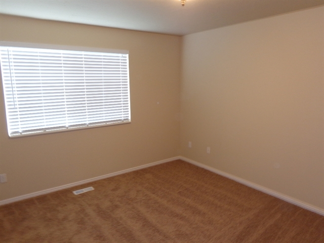 Building Photo - 2964 S Fetzer Dr