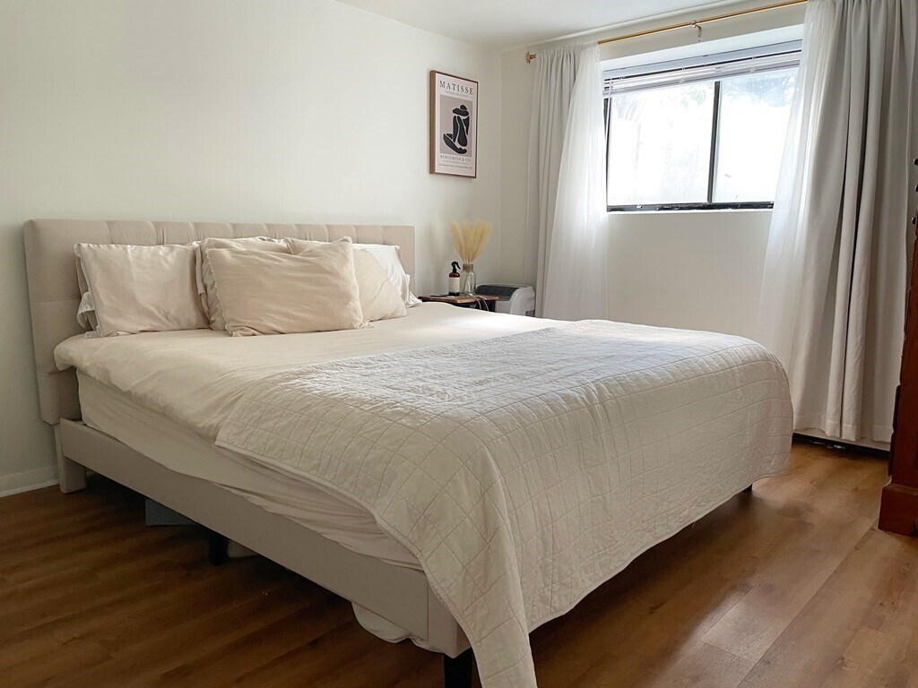 Building Photo - 30 Kinross Rd