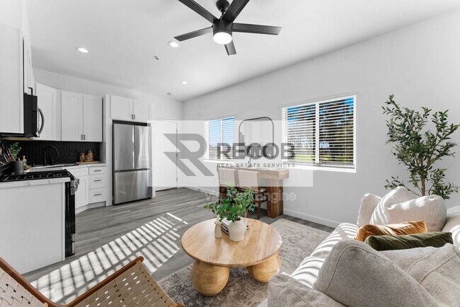 Foto del edificio - 8353 Ivory Coast Dr